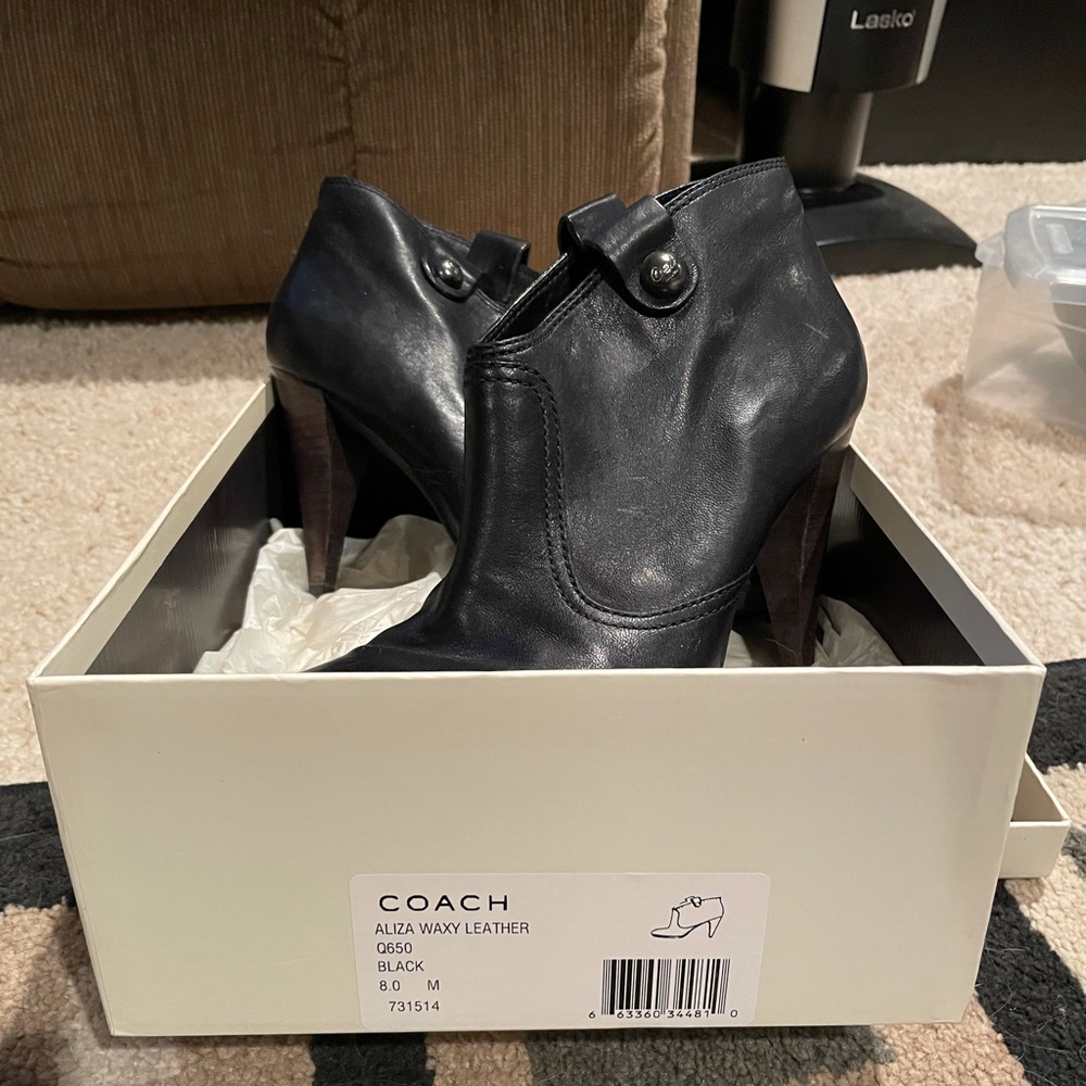 Block coach boots